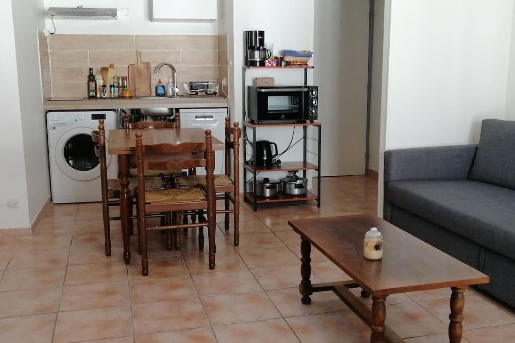 T2 6 Couchages. Plein Centre Apartment Ax-les-Thermes Exterior photo